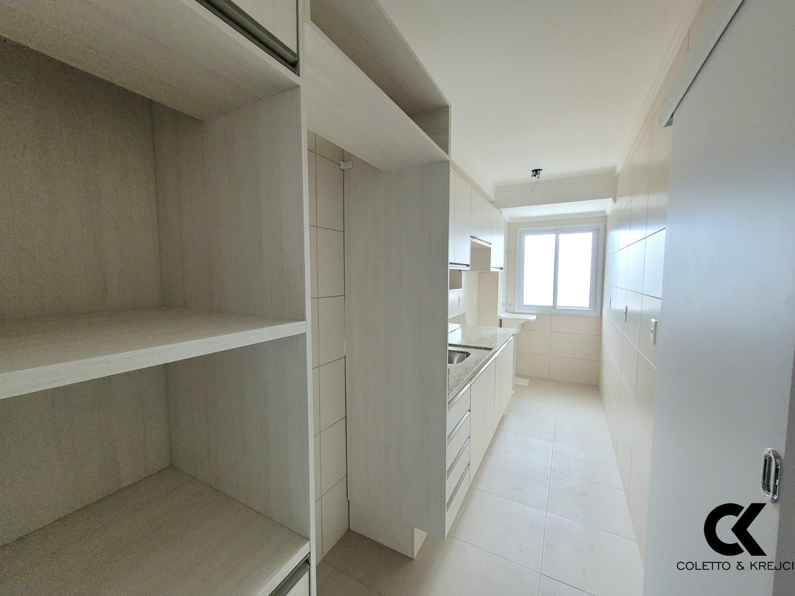 Apartamento à venda com 2 quartos, 69m² - Foto 13