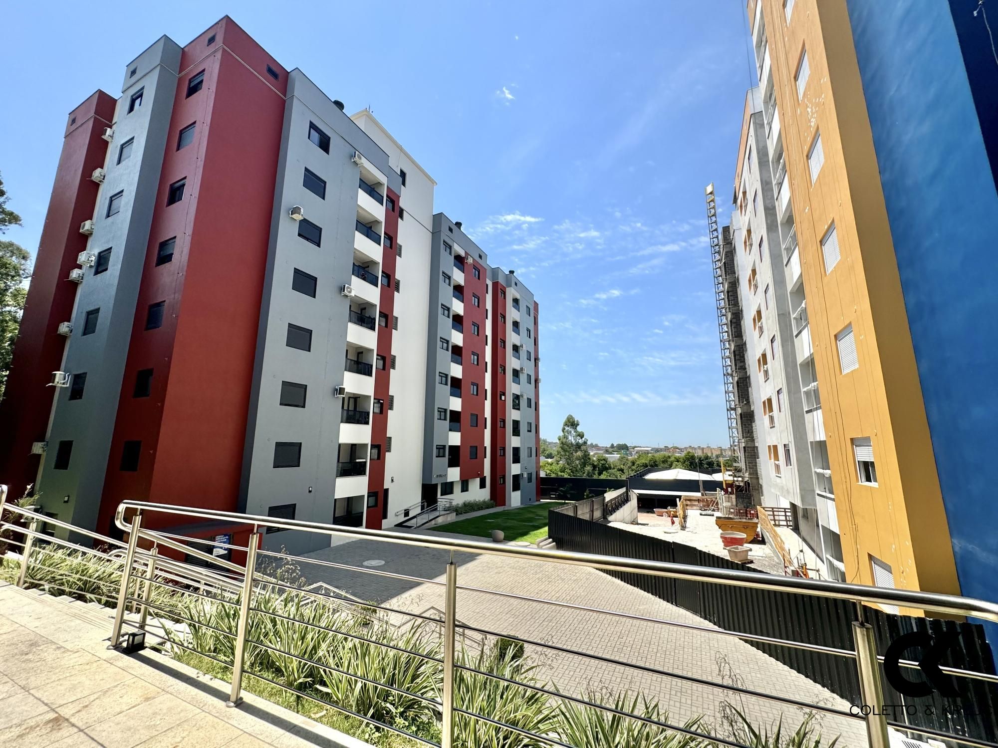 Apartamento à venda com 2 quartos, 84m² - Foto 1