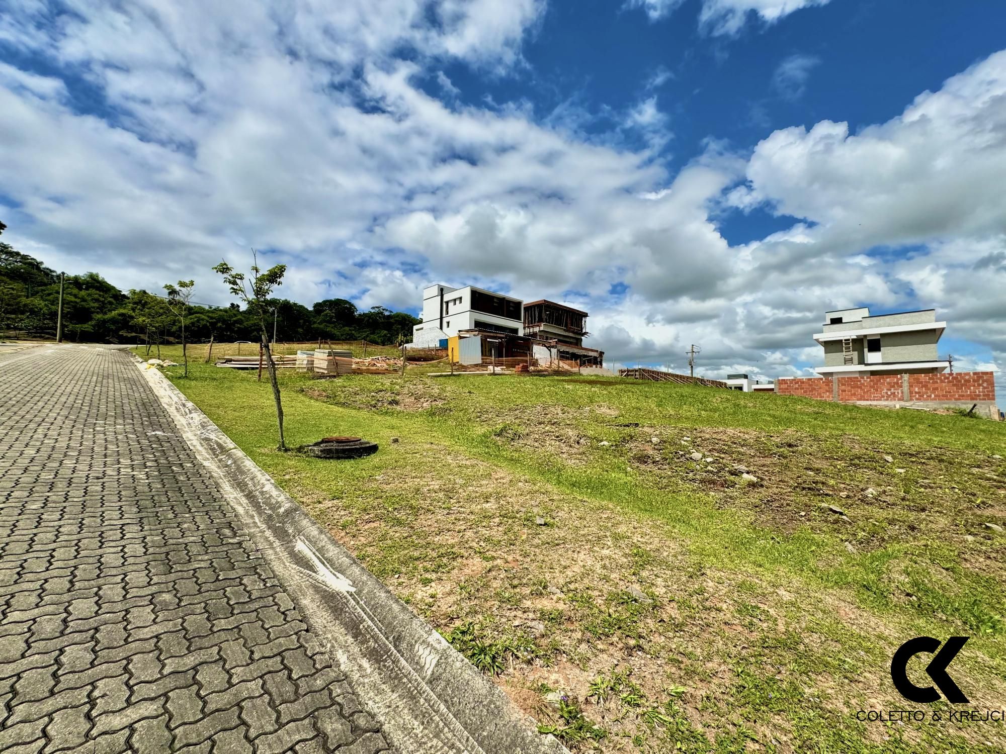 Terreno, 300 m² - Foto 1