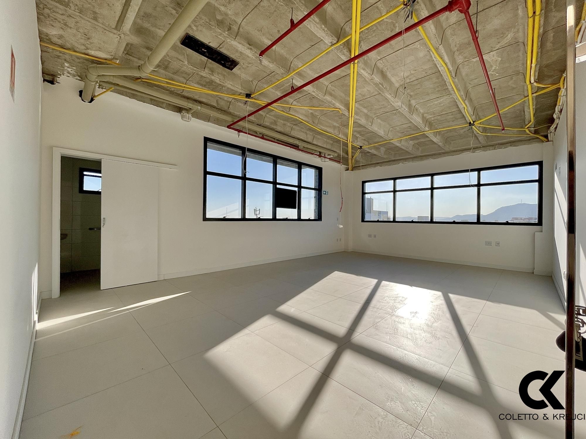 Conjunto Comercial-Sala para alugar com 1 quarto, 55m² - Foto 6