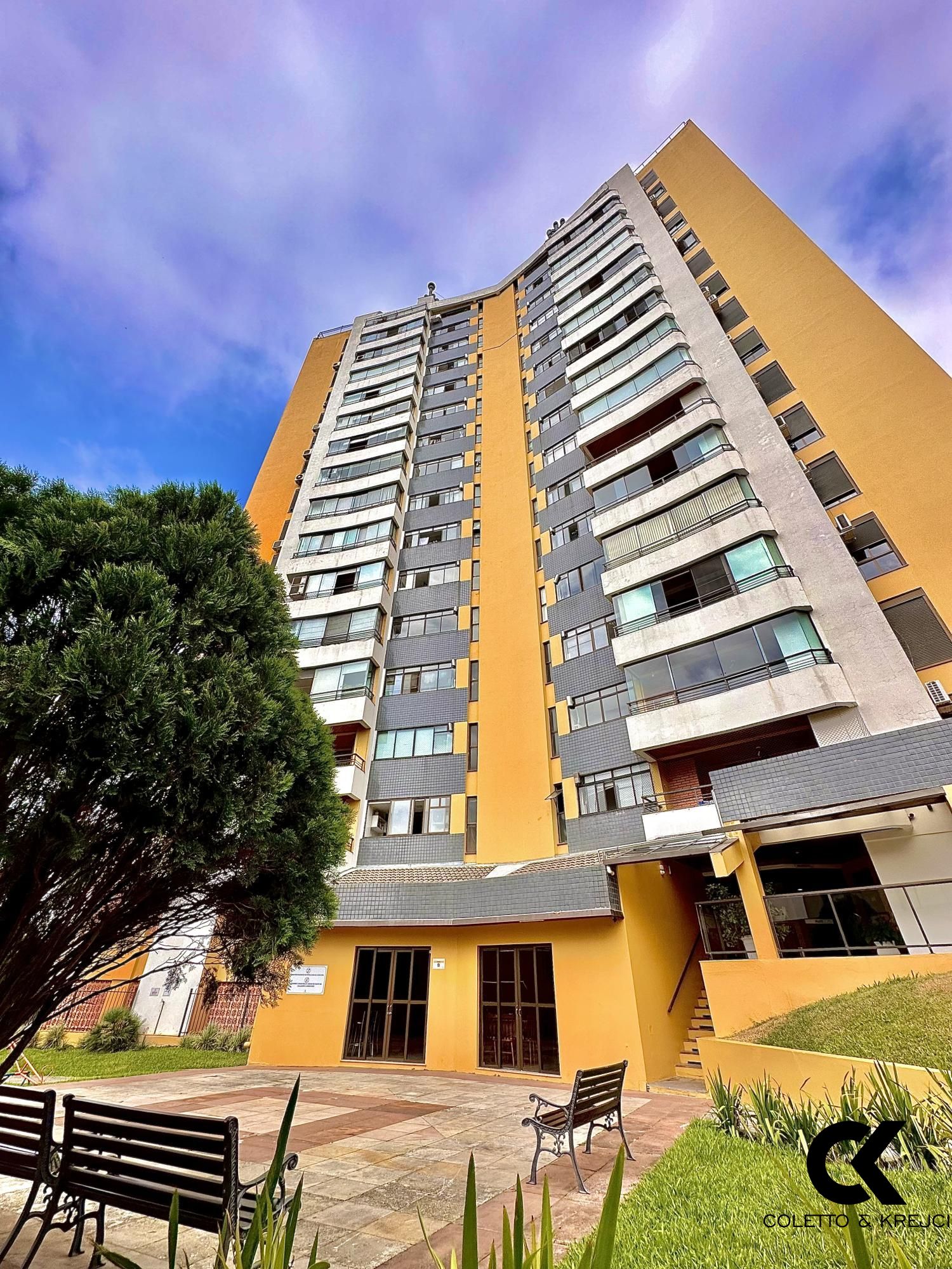 Apartamento à venda com 3 quartos, 124m² - Foto 19