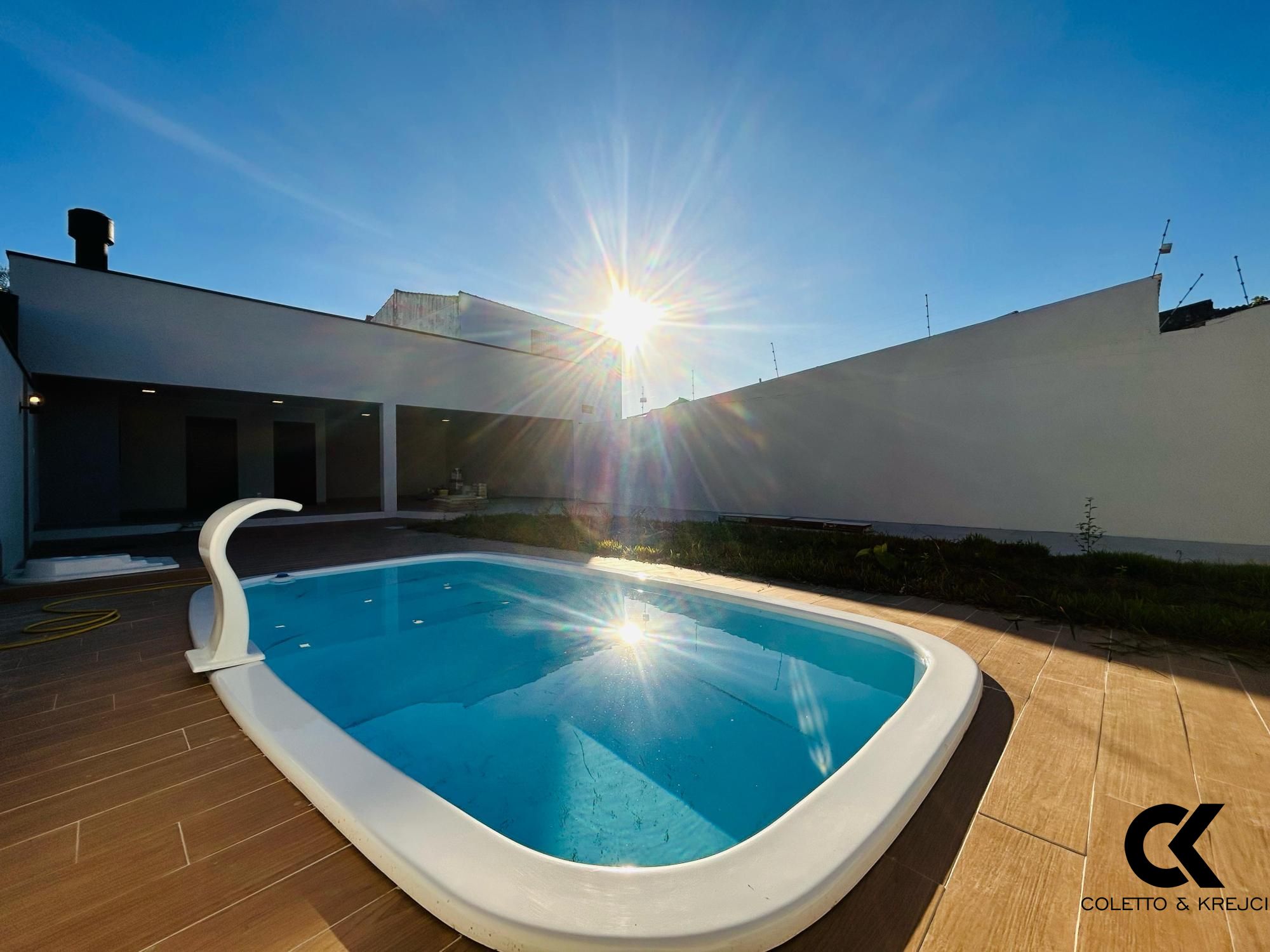 Casa à venda com 3 quartos, 102m² - Foto 11
