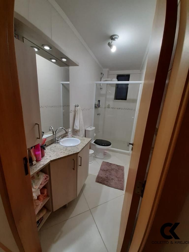 Apartamento à venda com 2 quartos, 68m² - Foto 10