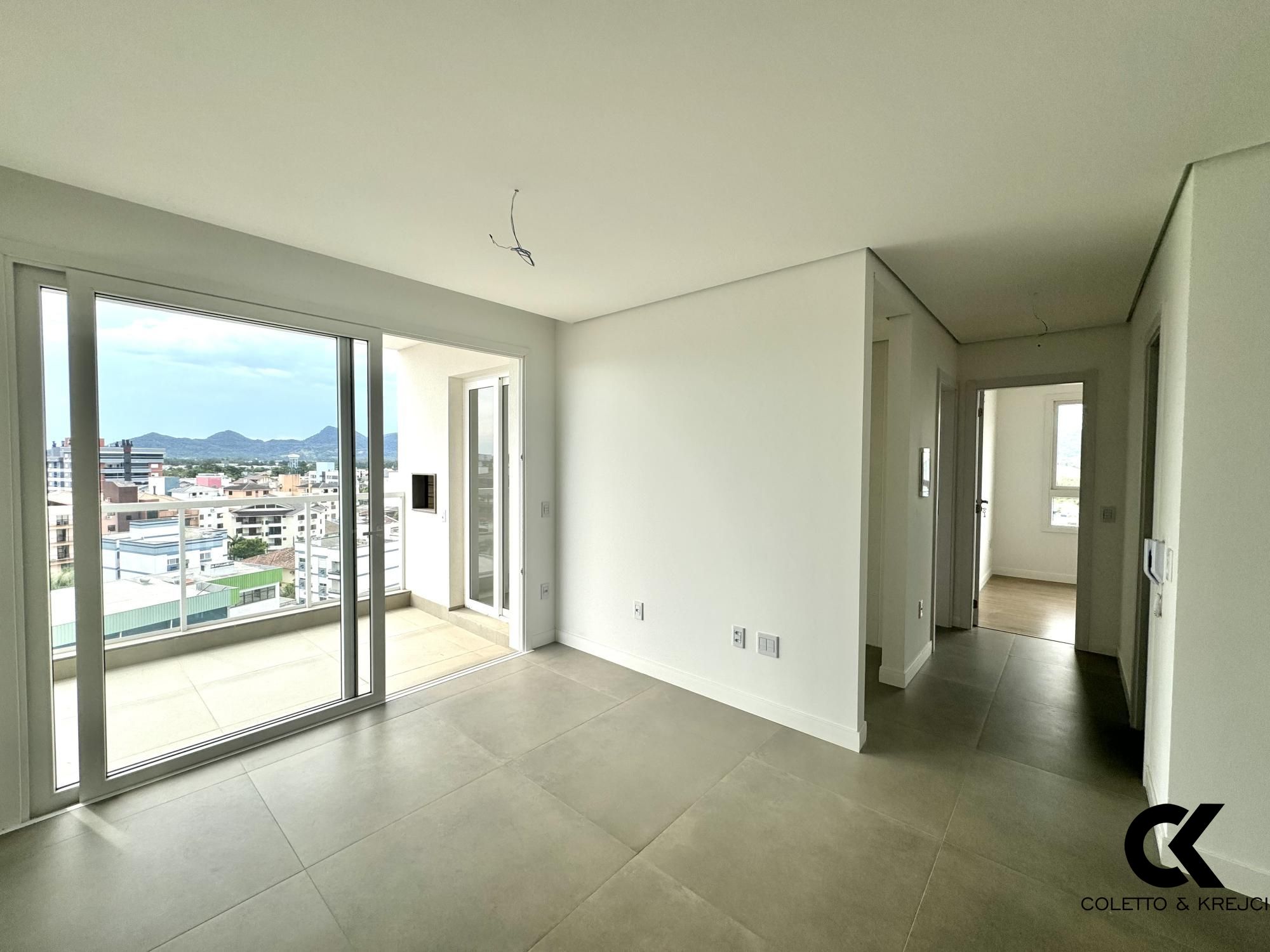 Apartamento à venda com 2 quartos, 66m² - Foto 4