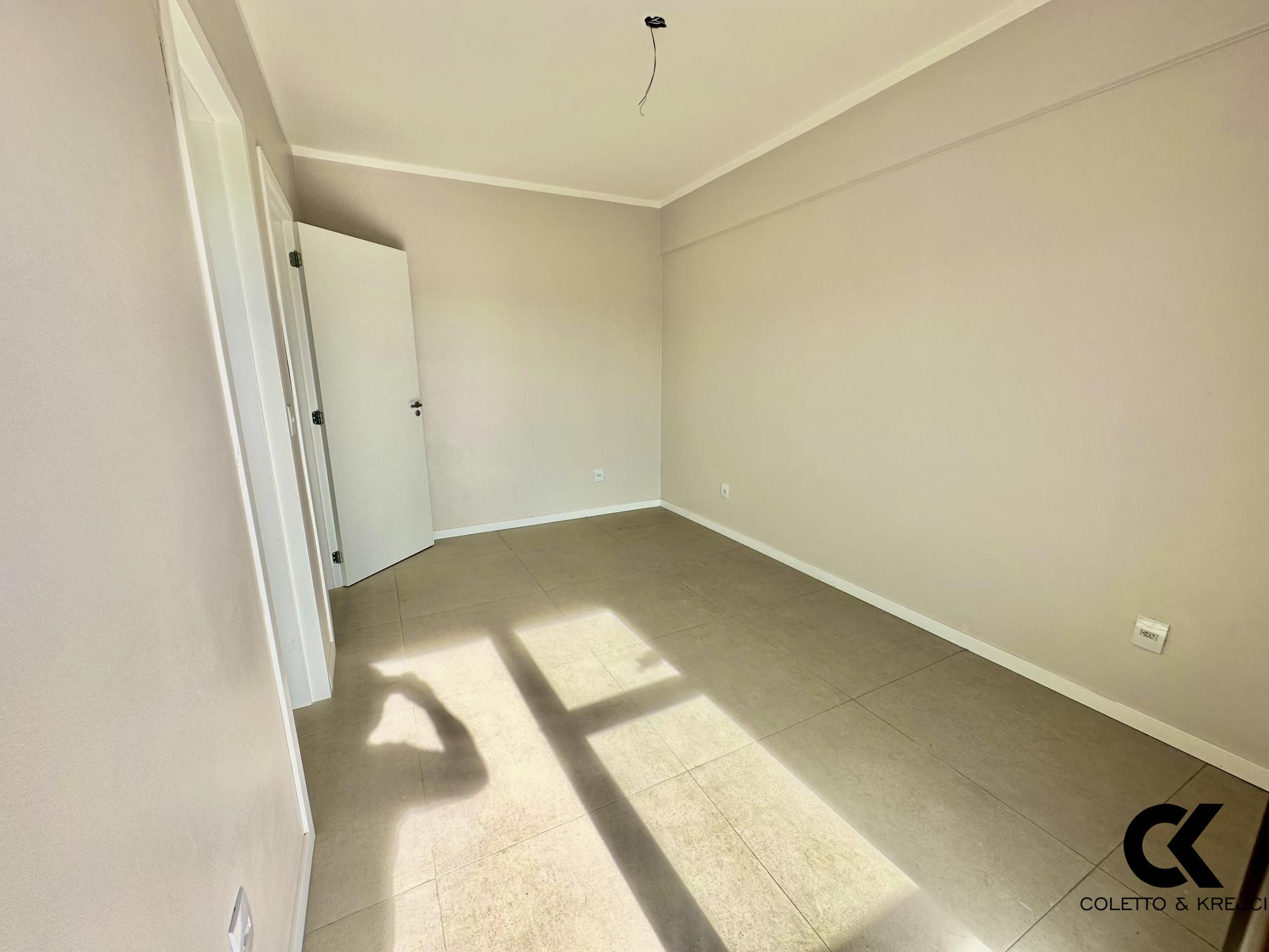 Apartamento à venda com 4 quartos, 297m² - Foto 8