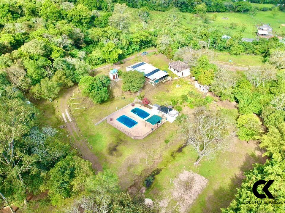 Sítio à venda com 2 quartos, 88m² - Foto 1