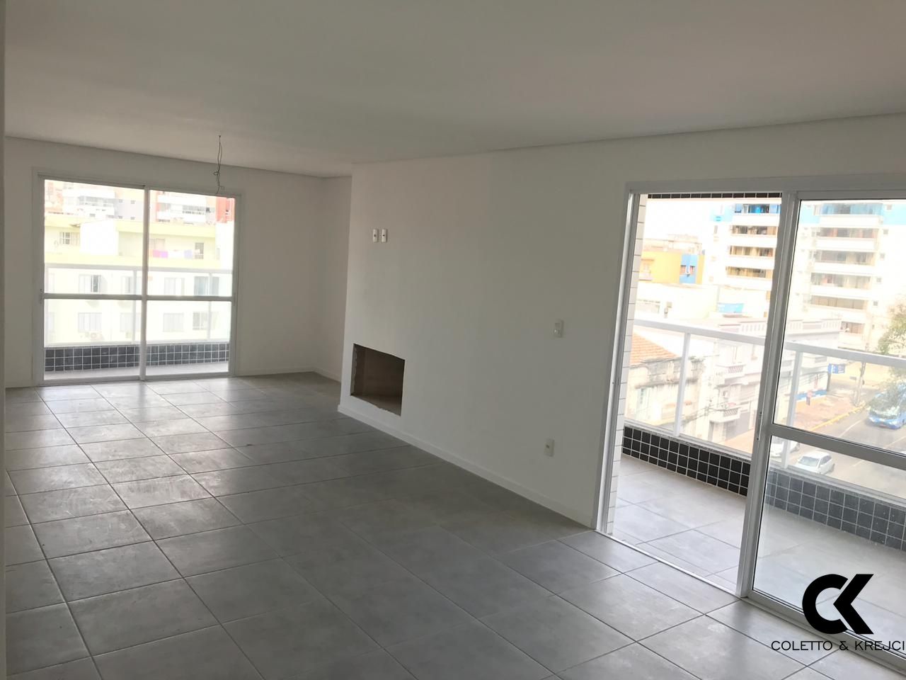 Apartamento à venda com 3 quartos, 165m² - Foto 2