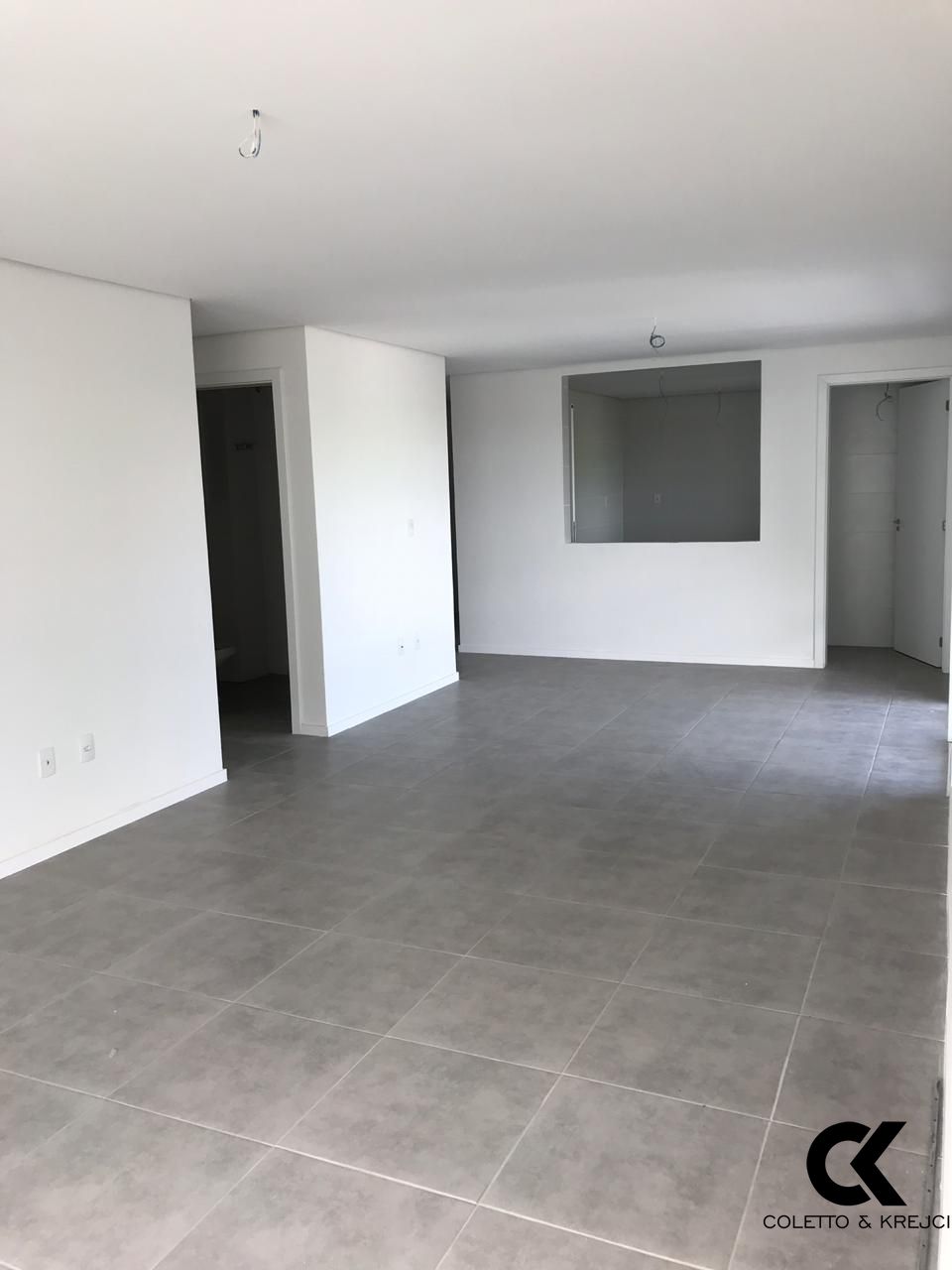 Apartamento à venda com 3 quartos, 165m² - Foto 4