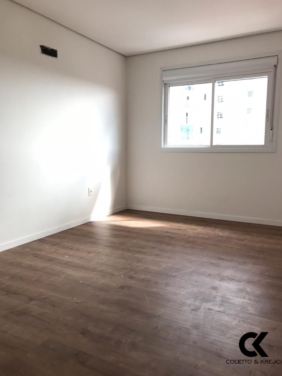 Apartamento à venda com 3 quartos, 165m² - Foto 6