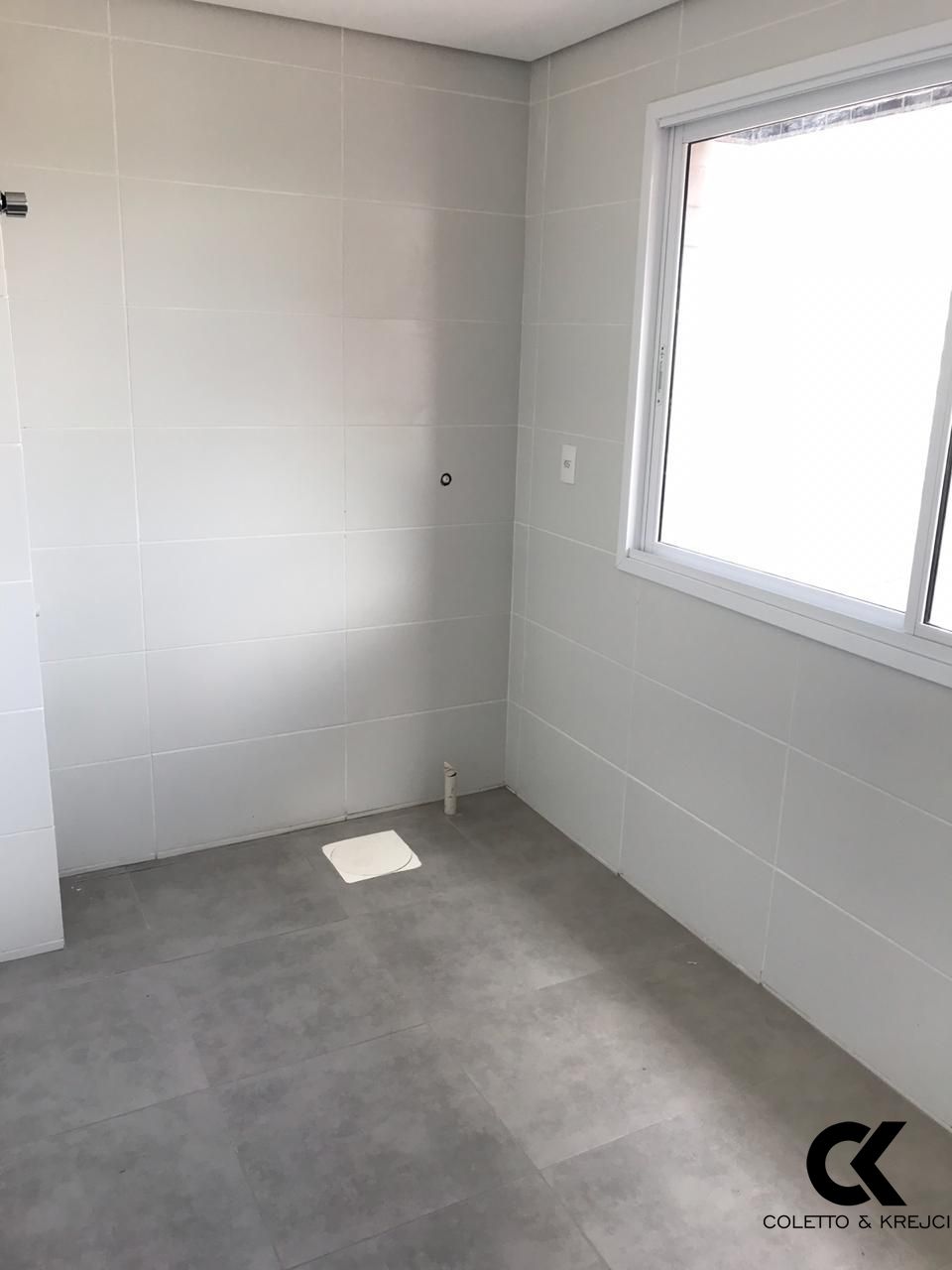 Apartamento à venda com 3 quartos, 165m² - Foto 2