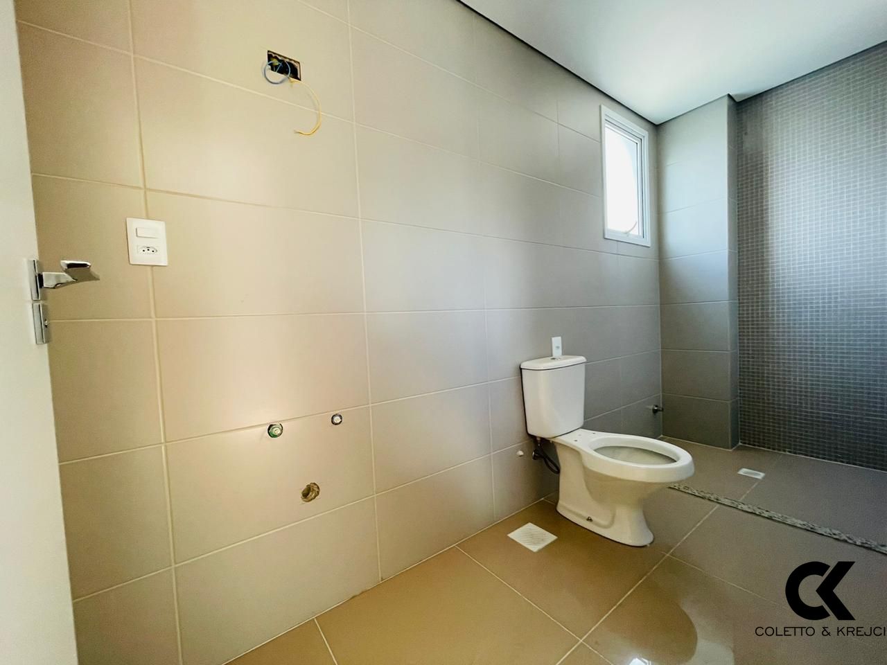 Apartamento à venda com 2 quartos, 80m² - Foto 10