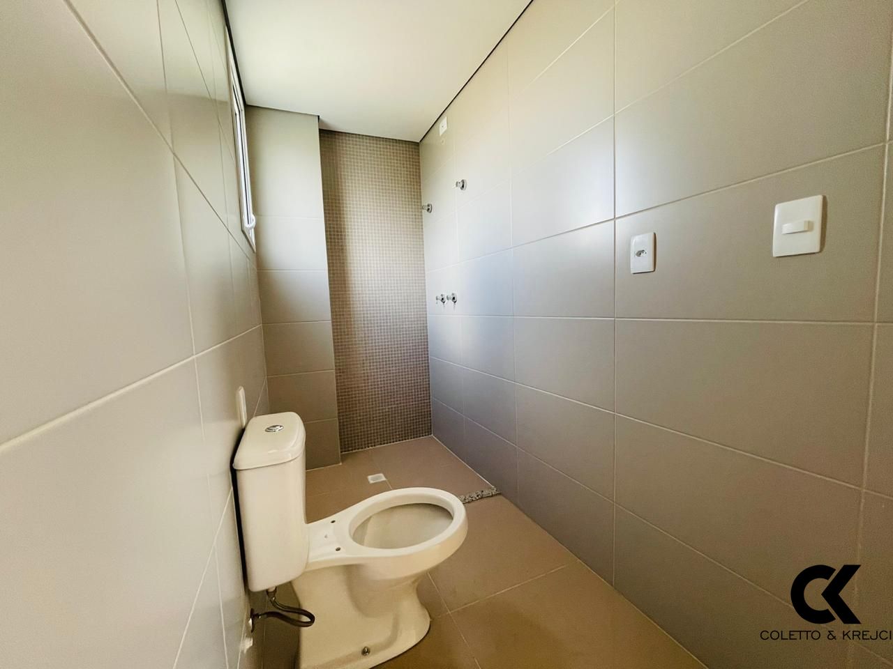 Apartamento à venda com 2 quartos, 80m² - Foto 11