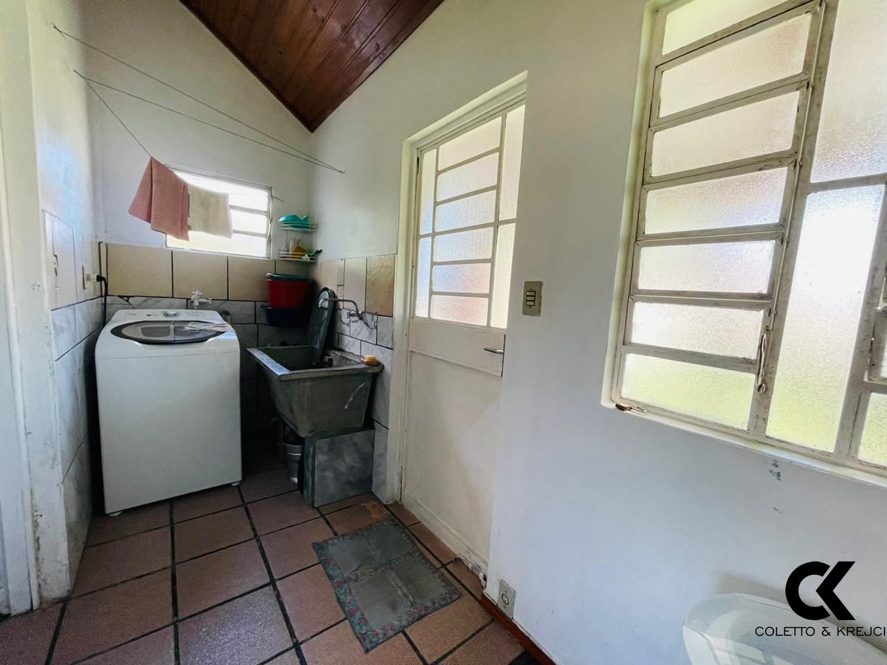 Casa à venda com 5 quartos, 135m² - Foto 8