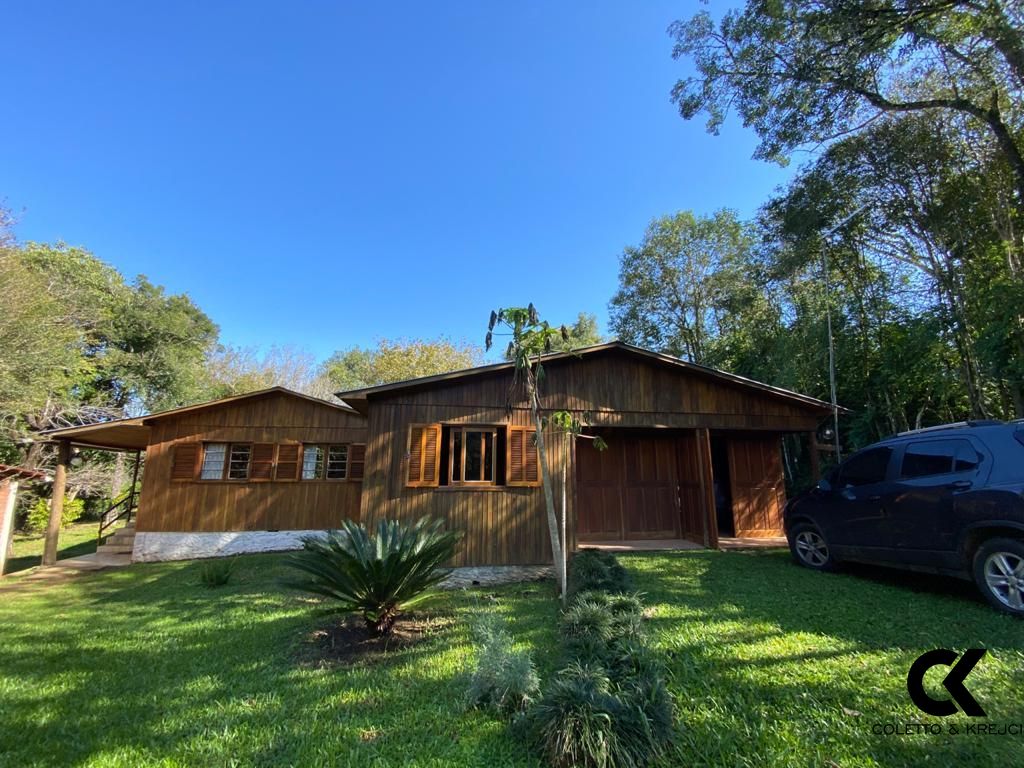 Sítio à venda com 4 quartos, 120m² - Foto 2
