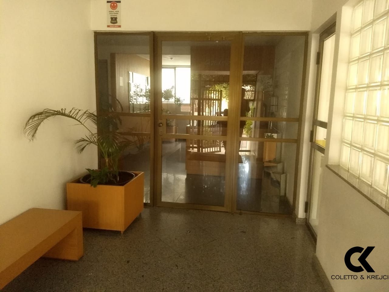 Apartamento à venda com 4 quartos, 175m² - Foto 2