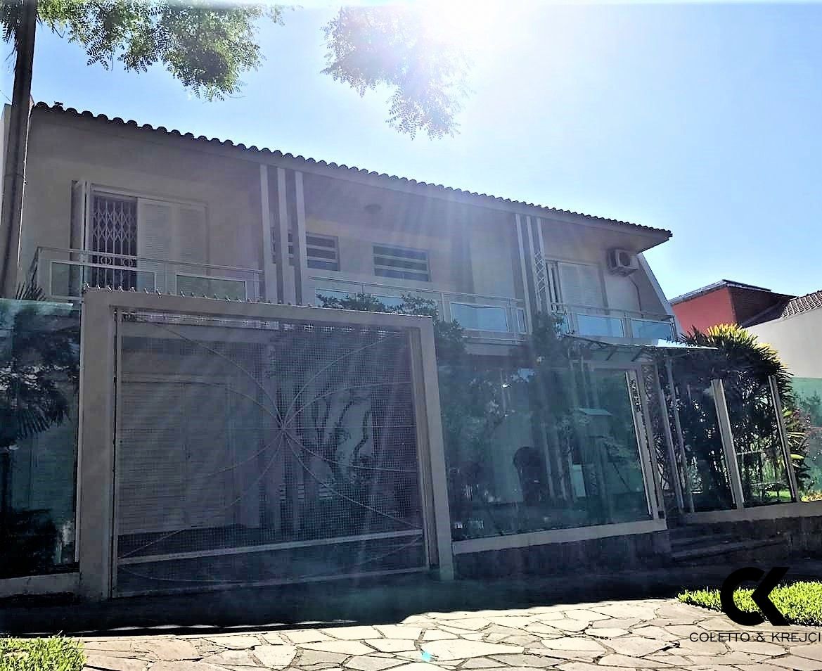 Casa à venda com 4 quartos, 480m² - Foto 1