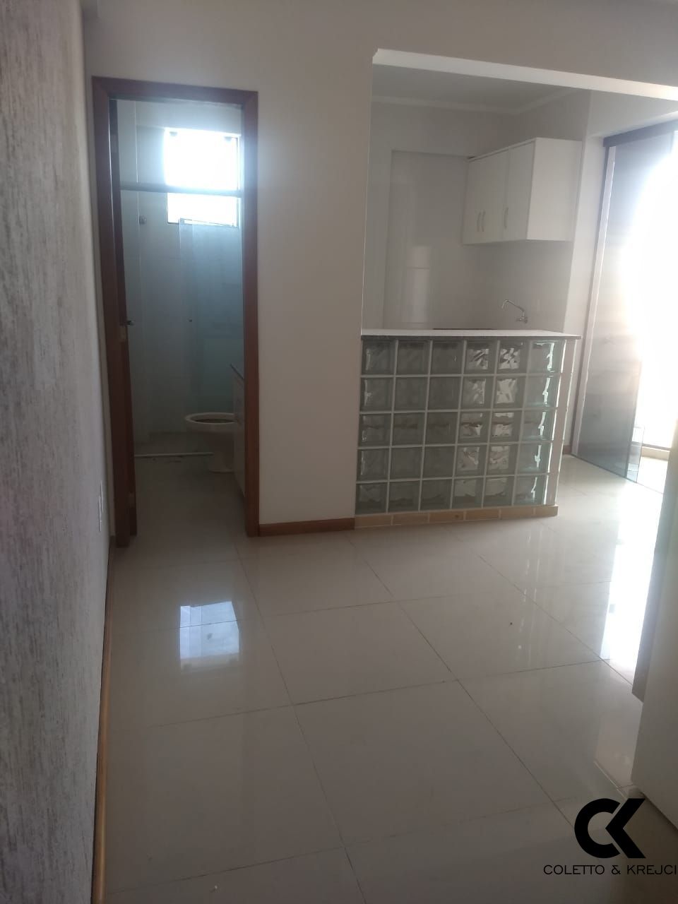 Apartamento à venda com 1 quarto, 31m² - Foto 9