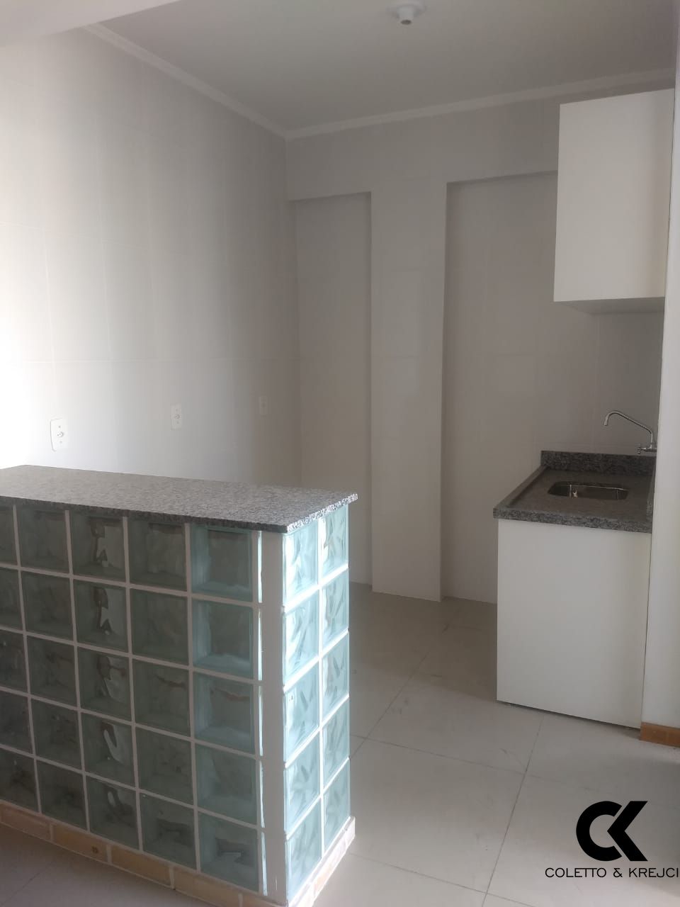 Apartamento à venda com 1 quarto, 31m² - Foto 11