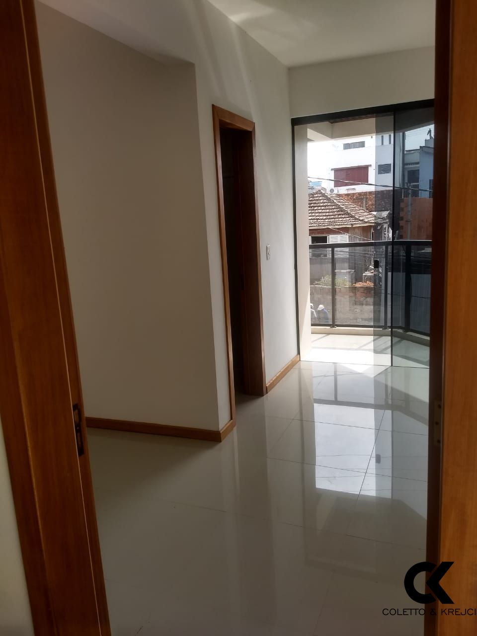 Apartamento à venda com 1 quarto, 43m² - Foto 4