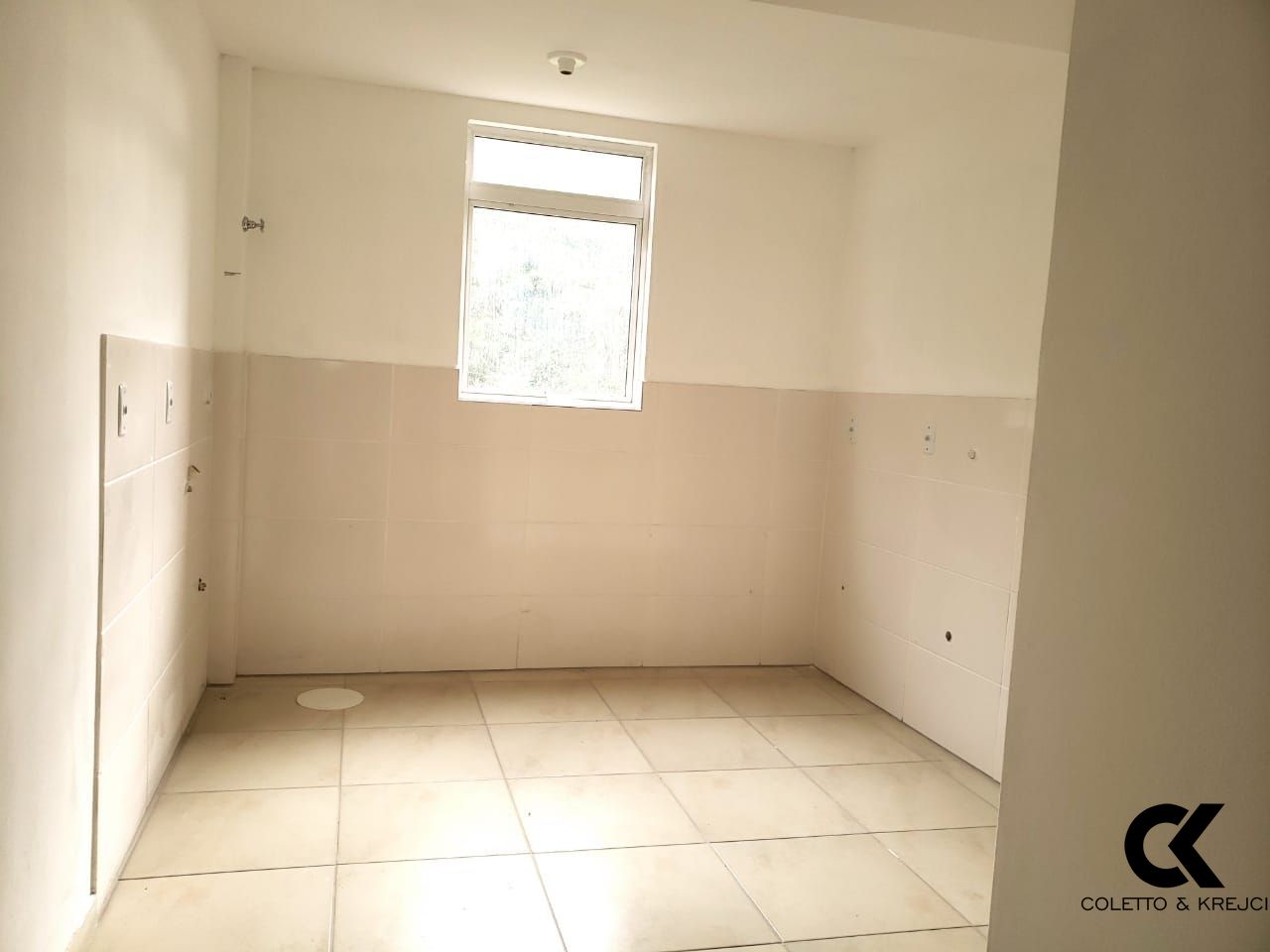 Apartamento à venda com 1 quarto, 37m² - Foto 3