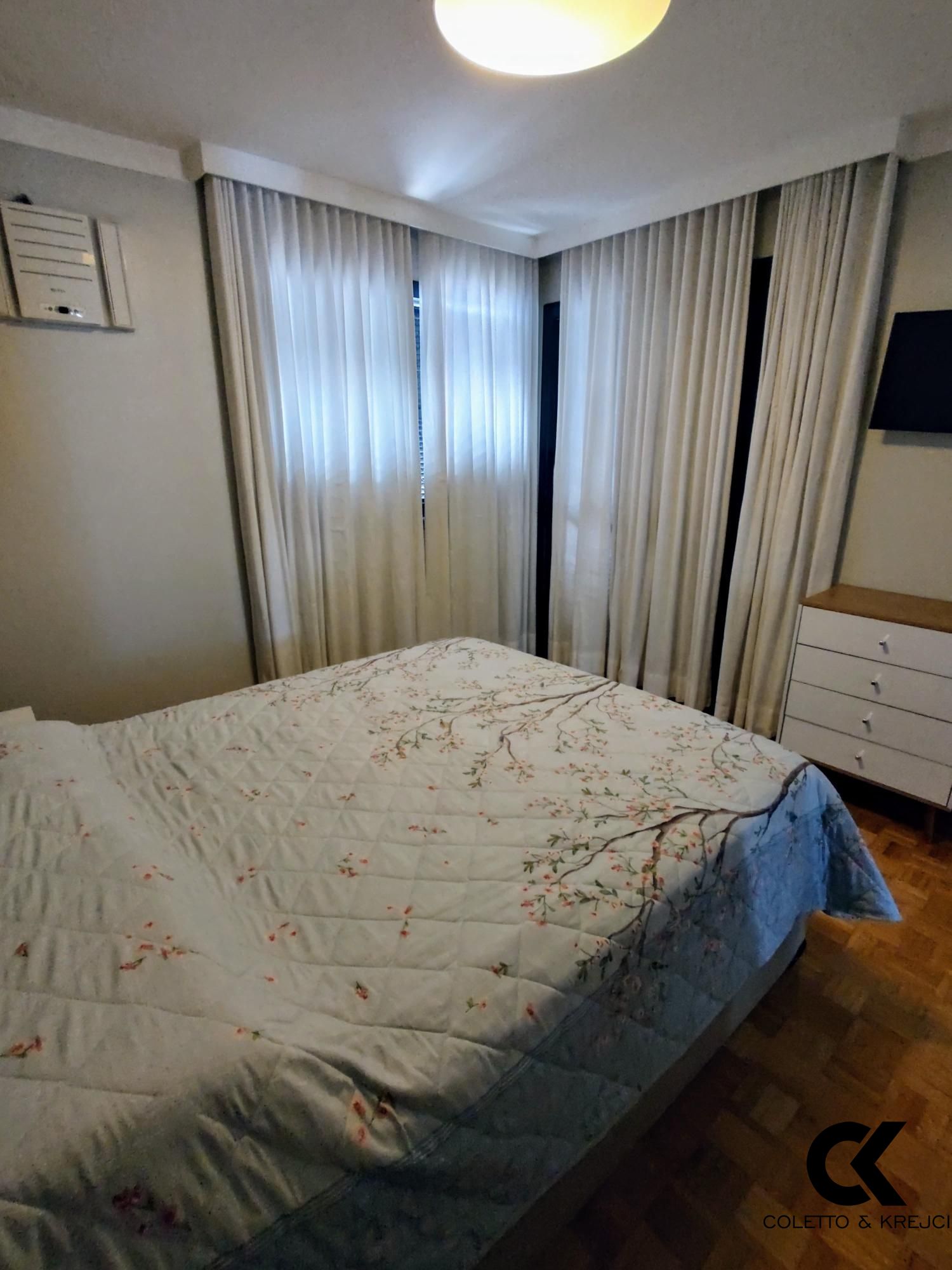 Apartamento à venda com 2 quartos, 96m² - Foto 11