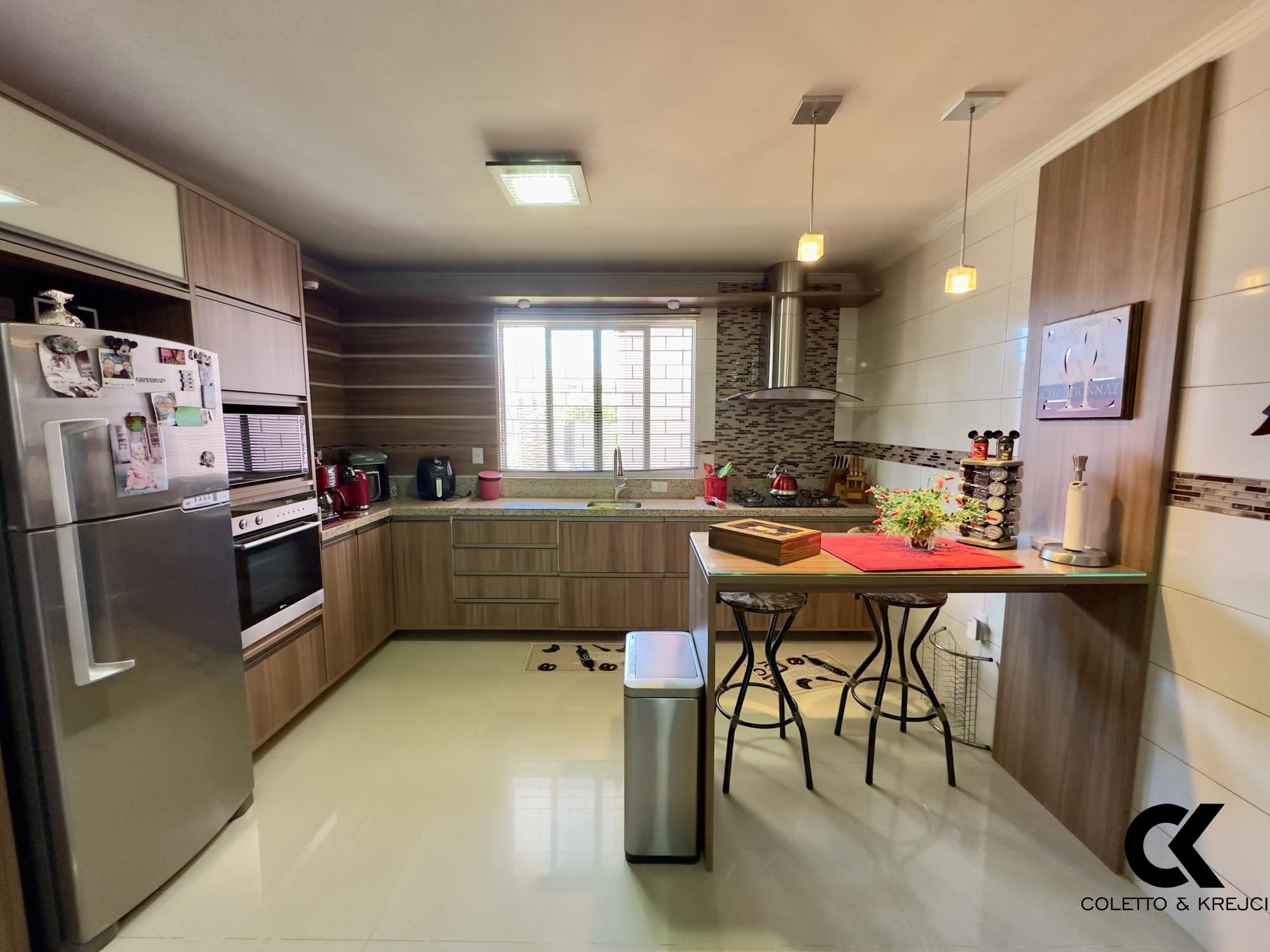 Casa, 4 quartos, 257 m² - Foto 6