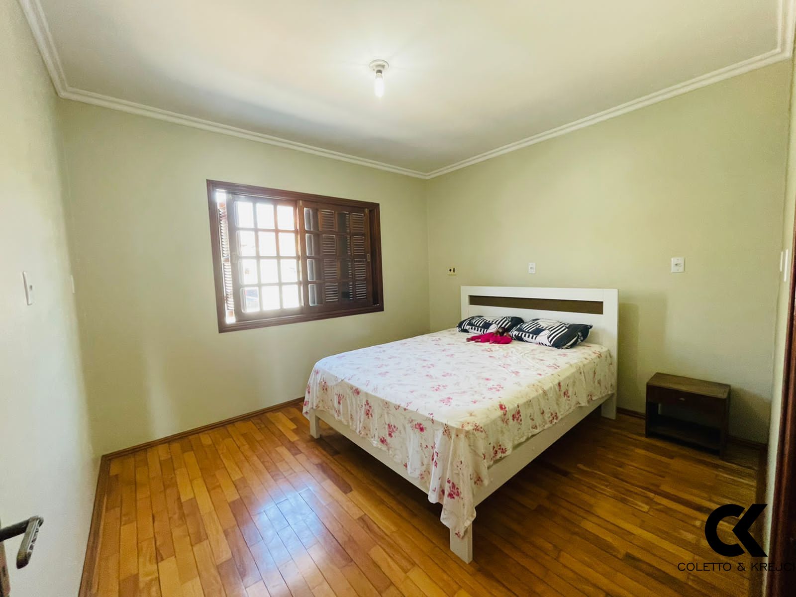 Casa à venda com 3 quartos, 250m² - Foto 24