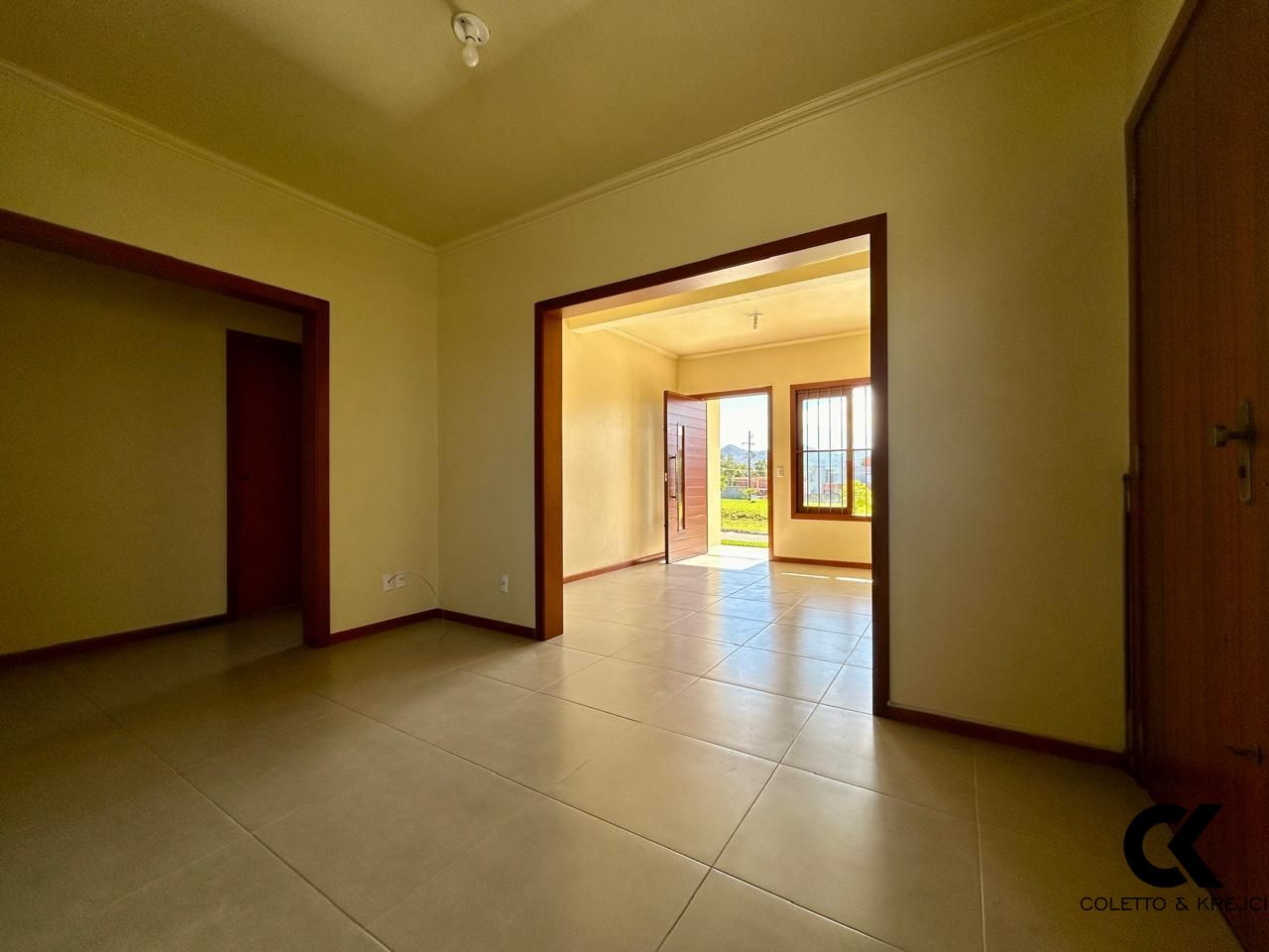 Casa à venda com 3 quartos, 243m² - Foto 12