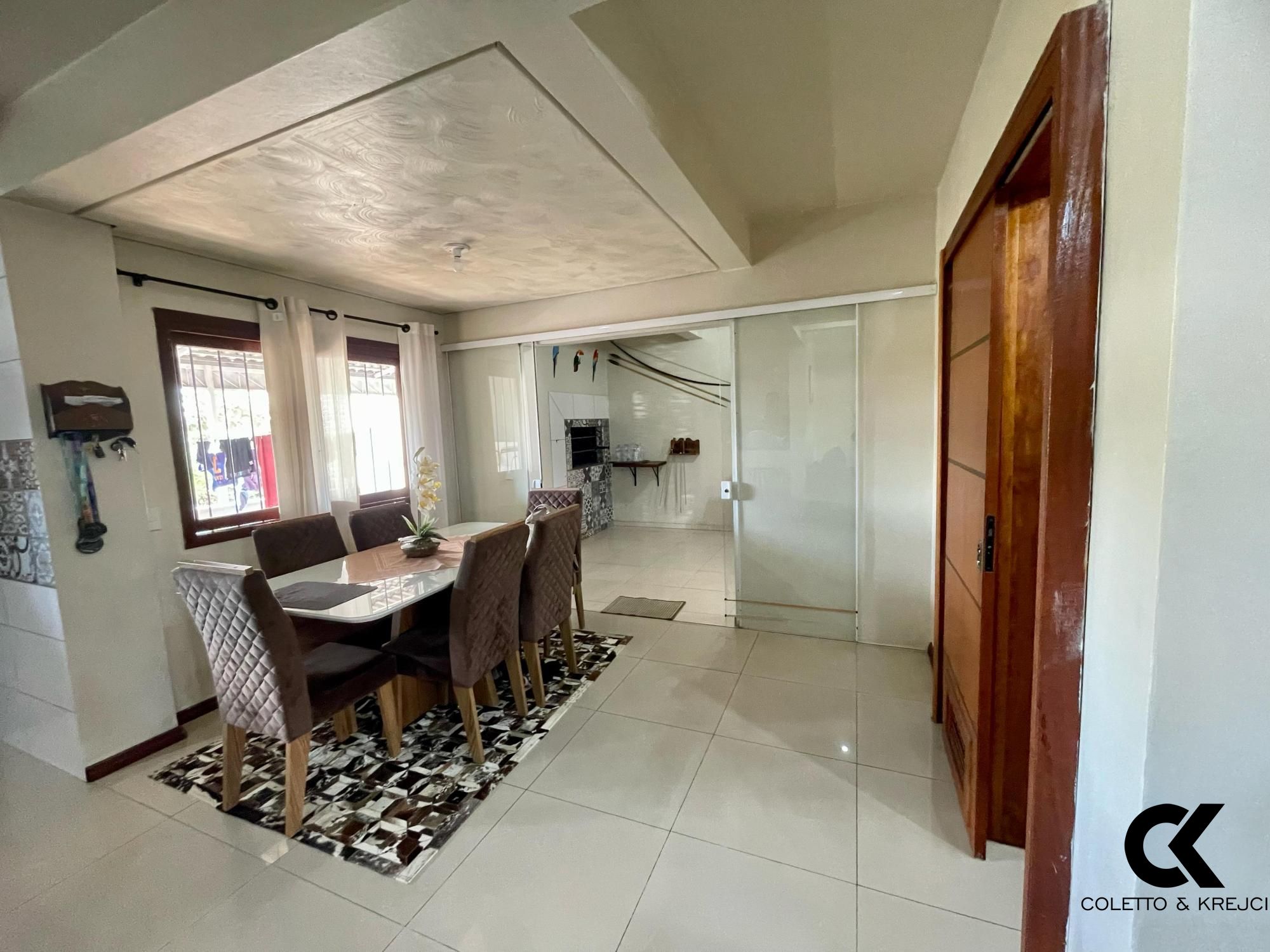 Casa à venda com 3 quartos, 160m² - Foto 3