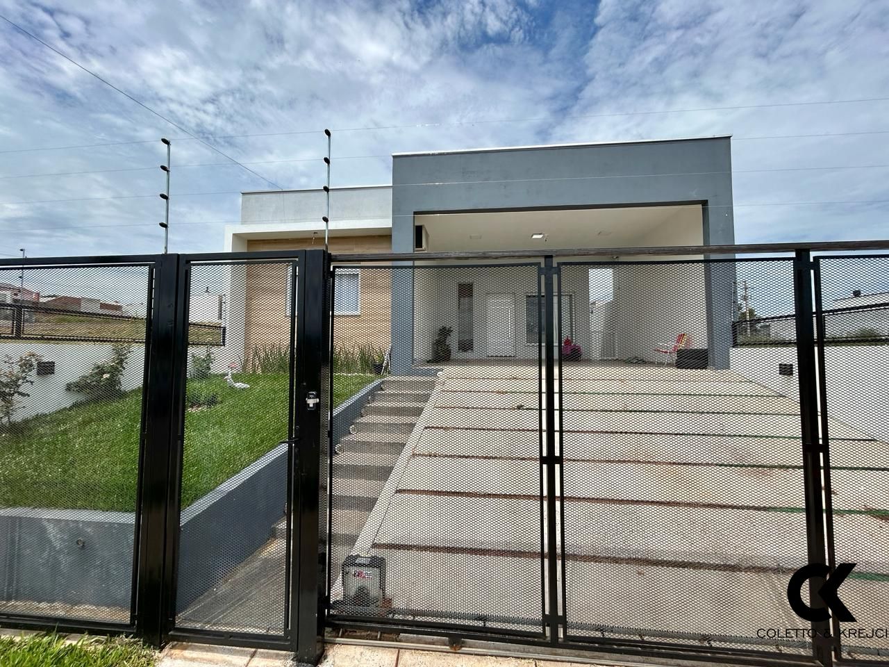 Casa à venda com 3 quartos, 153m² - Foto 3