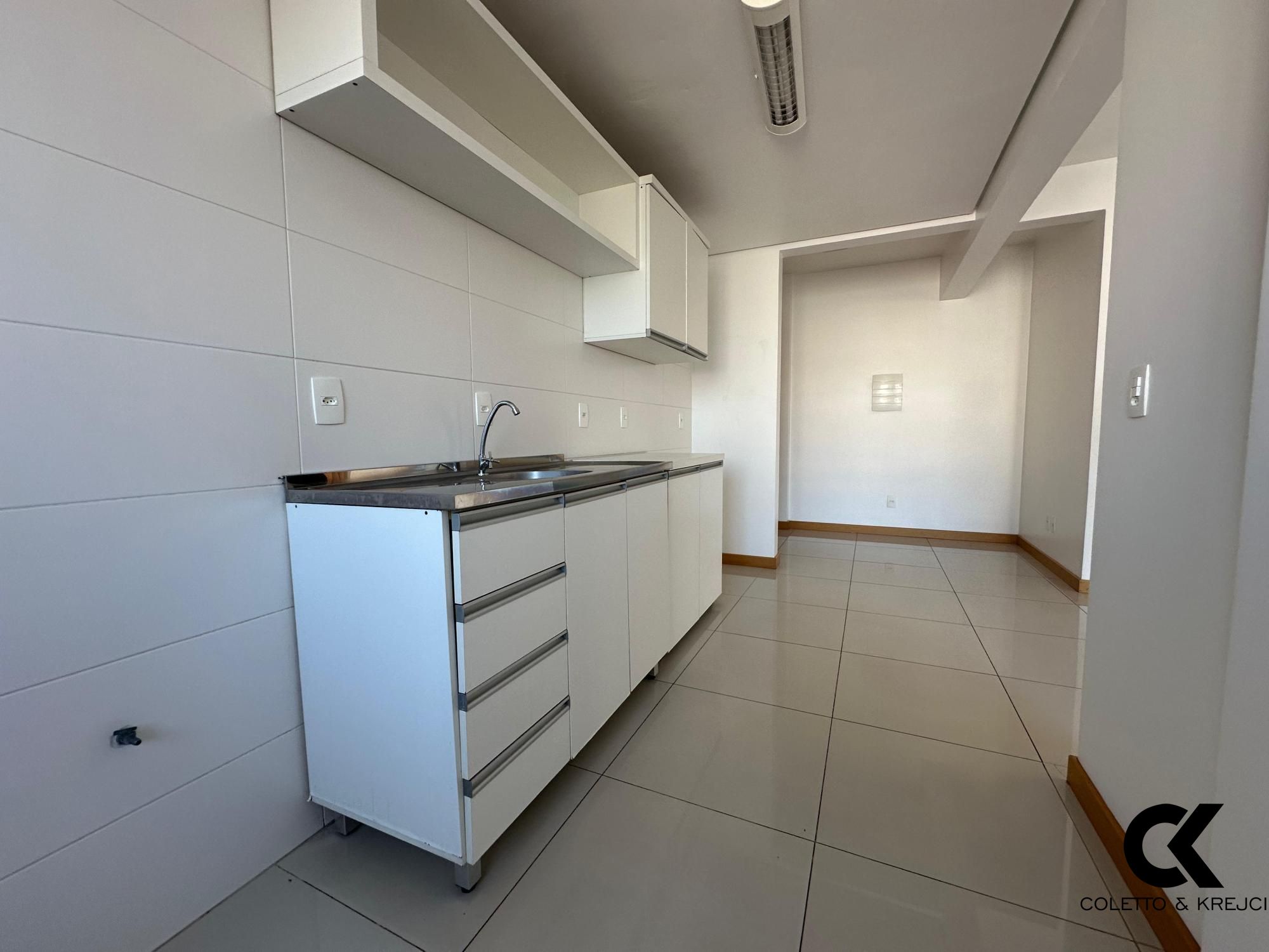 Apartamento à venda com 2 quartos, 126m² - Foto 4