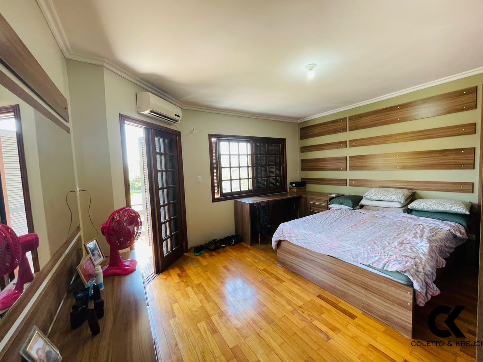 Casa à venda com 3 quartos, 250m² - Foto 17