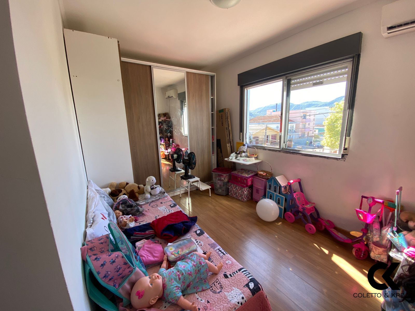 Apartamento à venda com 3 quartos, 107m² - Foto 4