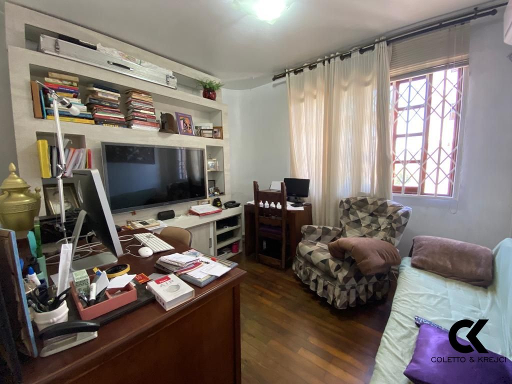 Casa, 4 quartos, 235 m² - Foto 8