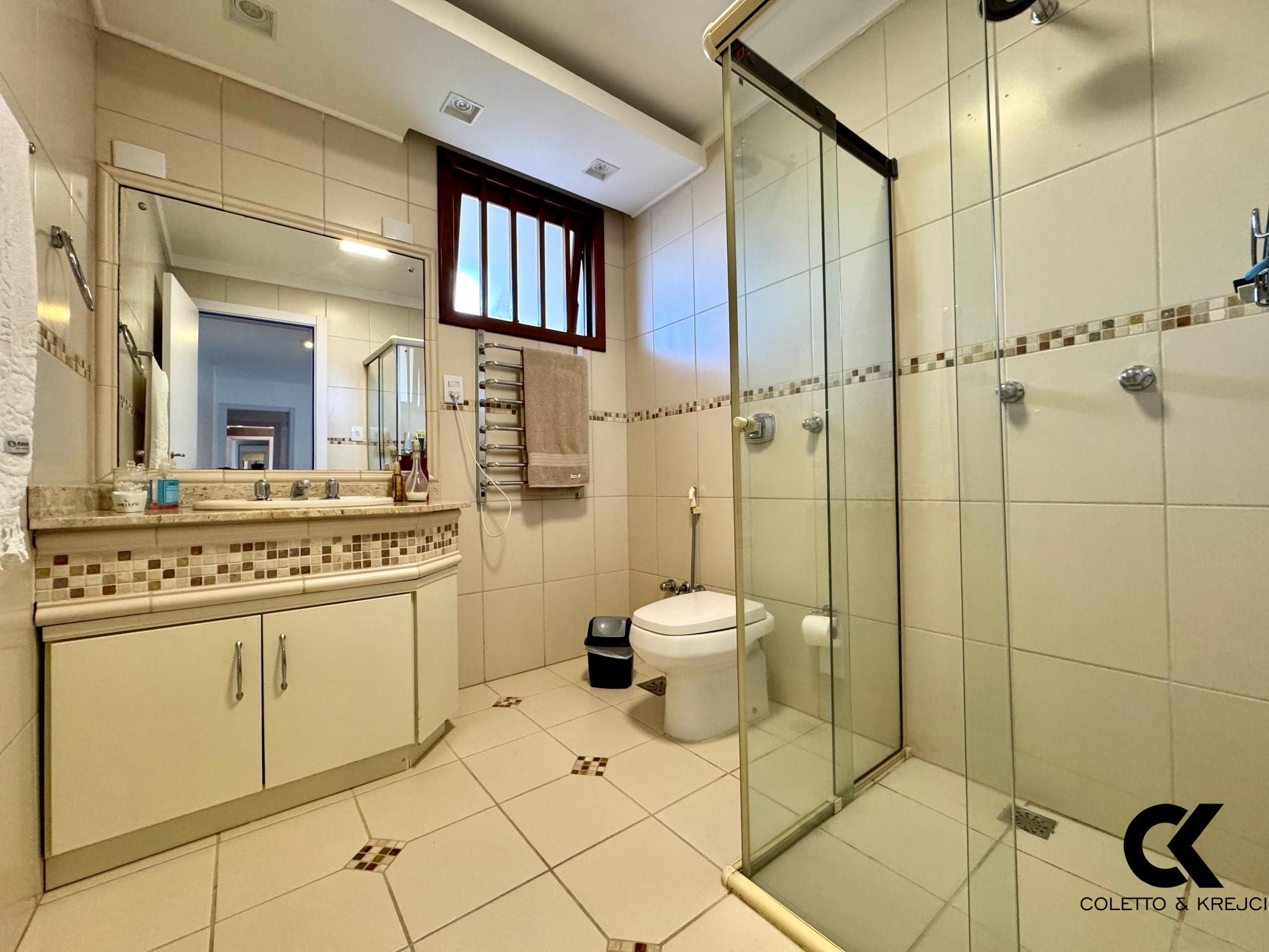 Casa, 4 quartos, 308 m² - Foto 19