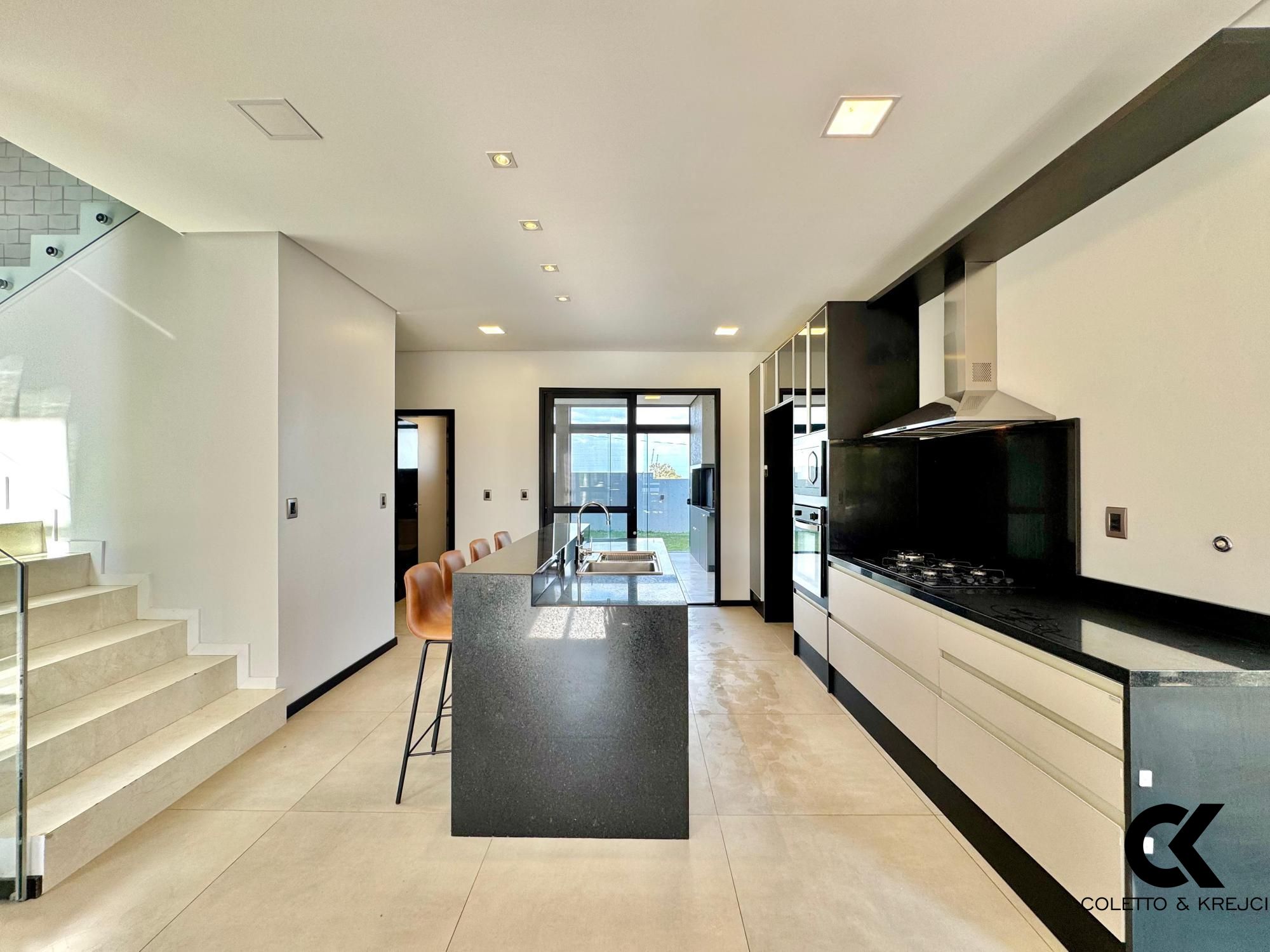 Casa de Condomínio à venda com 3 quartos, 245m² - Foto 7