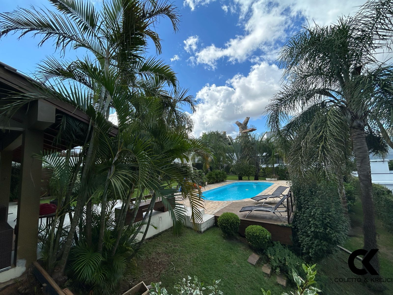 Casa de Condomínio à venda com 4 quartos, 324m² - Foto 12