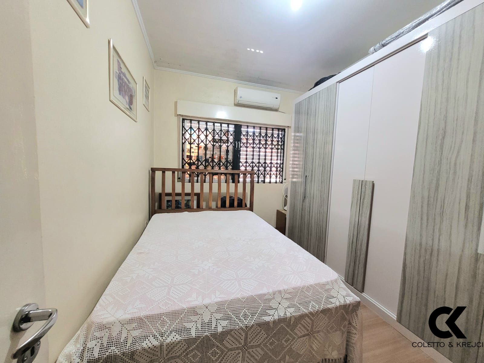 Casa à venda com 3 quartos, 300m² - Foto 16