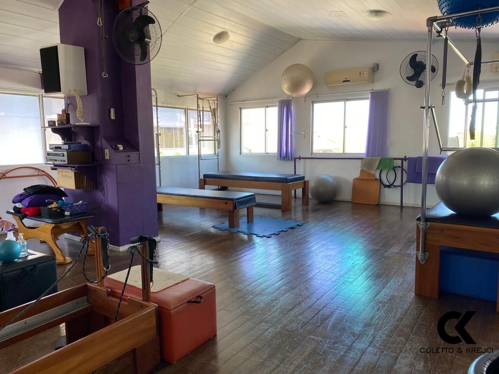 Casa, 4 quartos, 235 m² - Foto 11