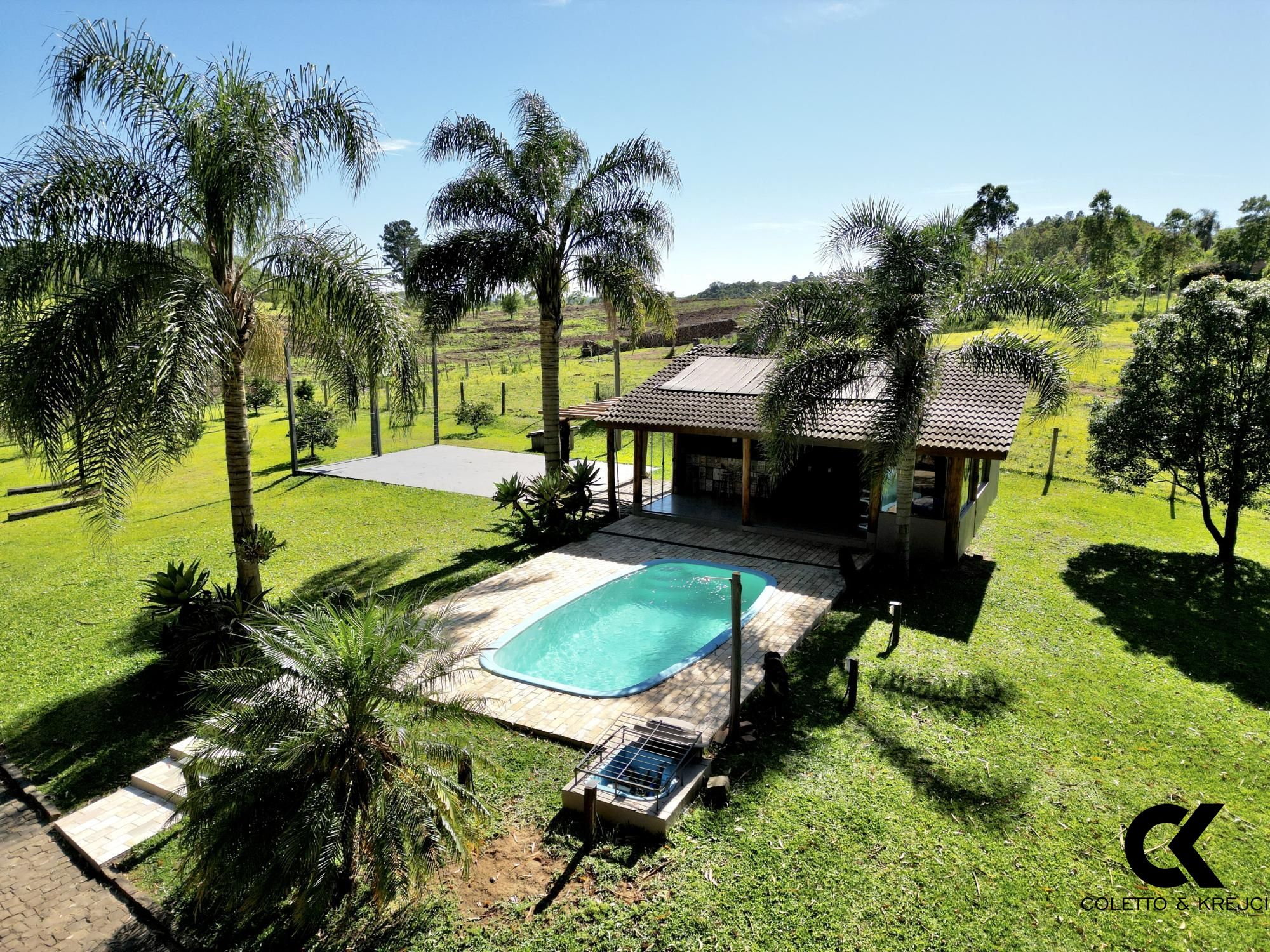 Chácara à venda com 2 quartos, 200m² - Foto 31