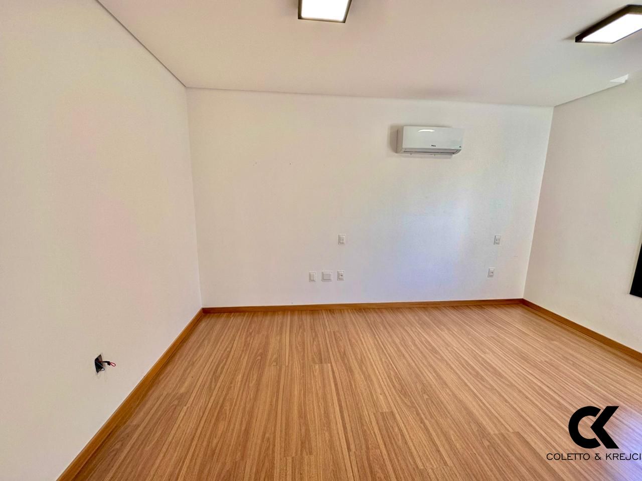 Apartamento à venda com 2 quartos, 95m² - Foto 14