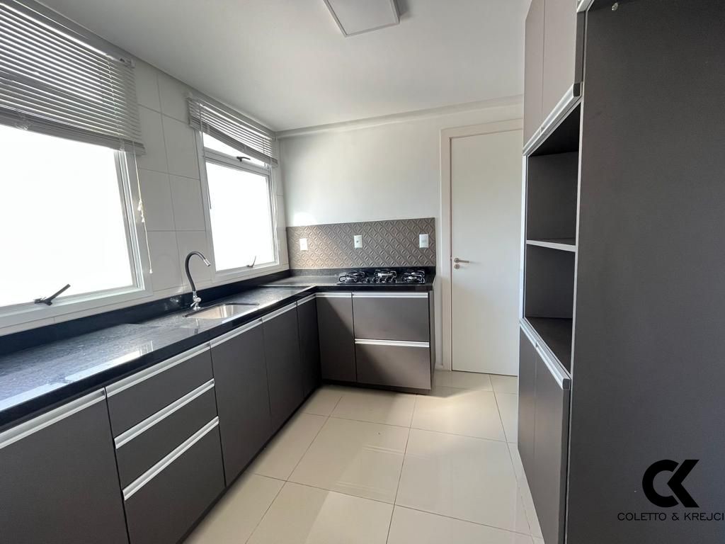 Apartamento à venda com 2 quartos, 108m² - Foto 5