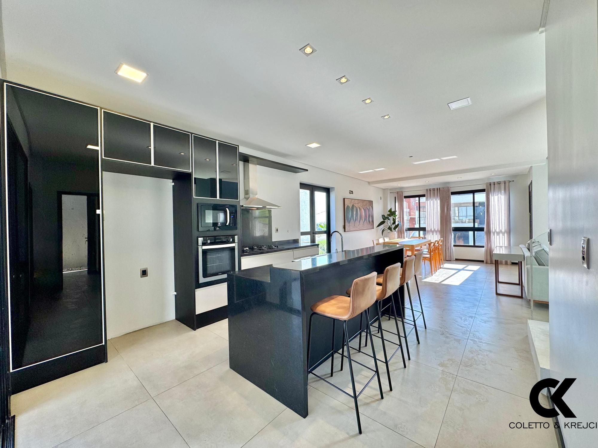 Casa de Condomínio à venda com 3 quartos, 245m² - Foto 9