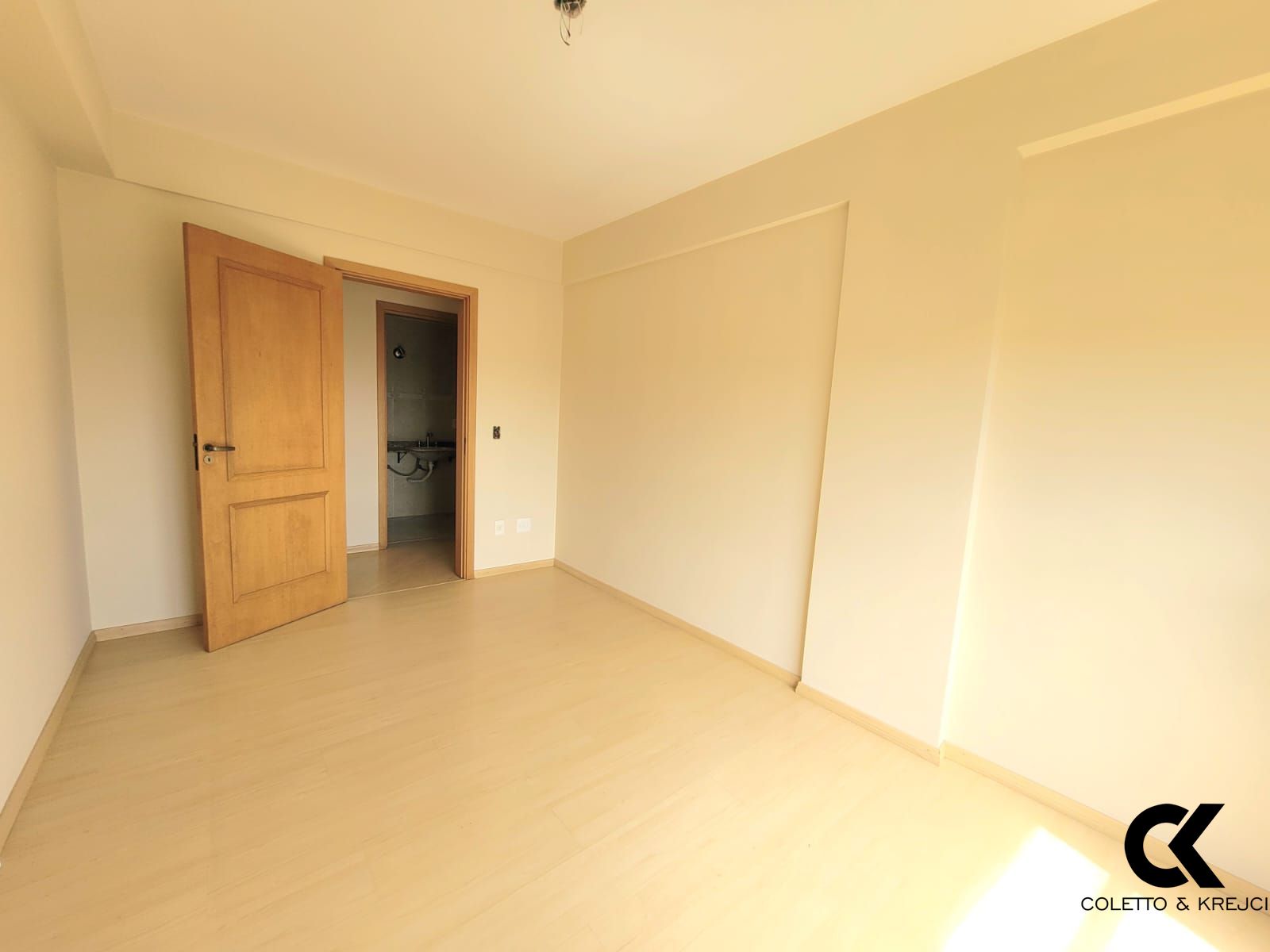 Apartamento à venda com 2 quartos, 102m² - Foto 8