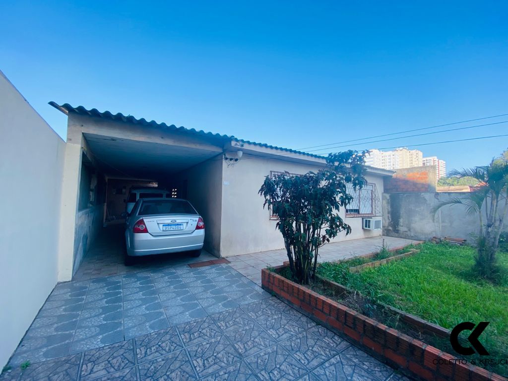 Casa à venda com 2 quartos, 187m² - Foto 1