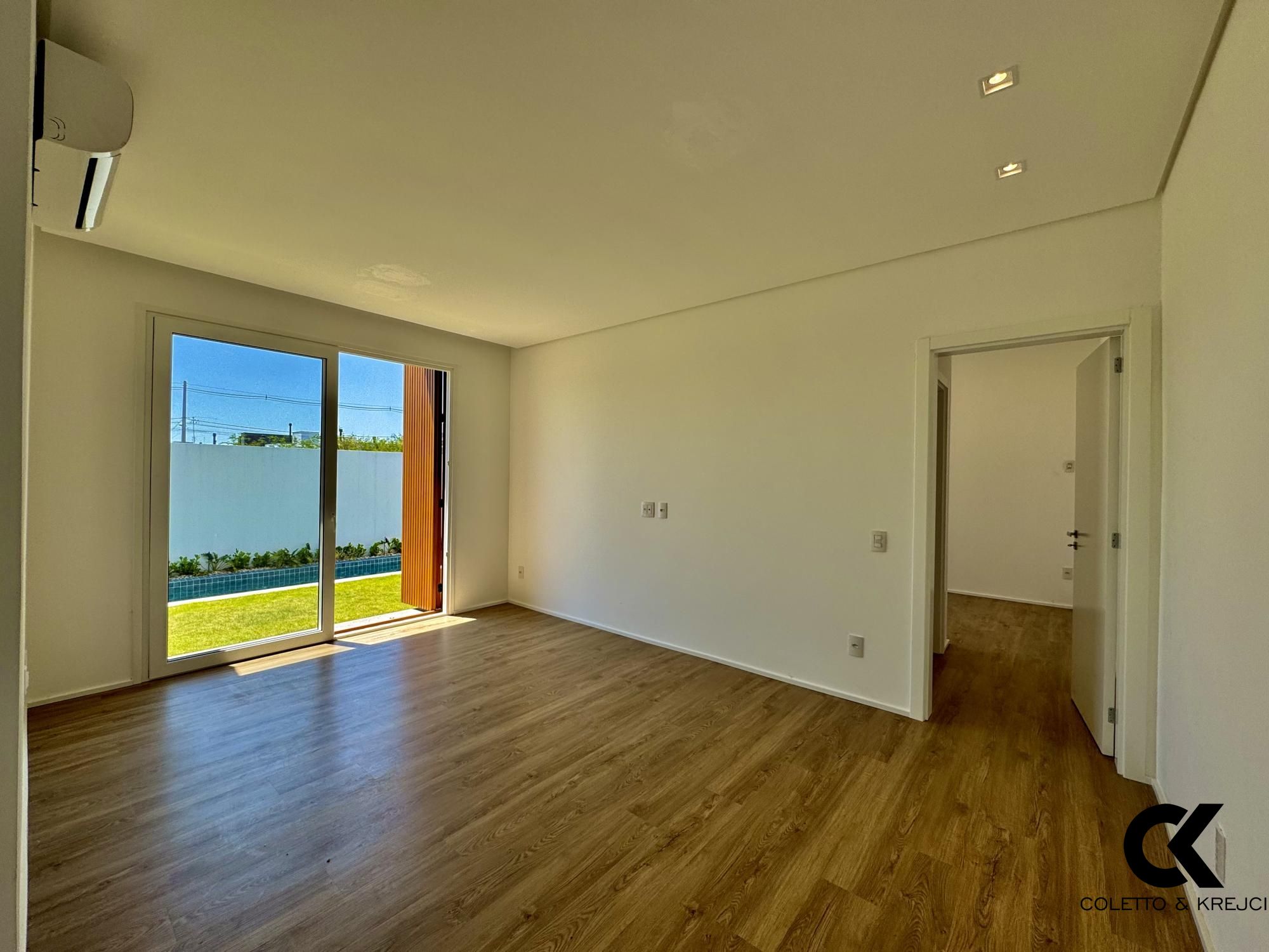 Casa à venda com 3 quartos, 200m² - Foto 15