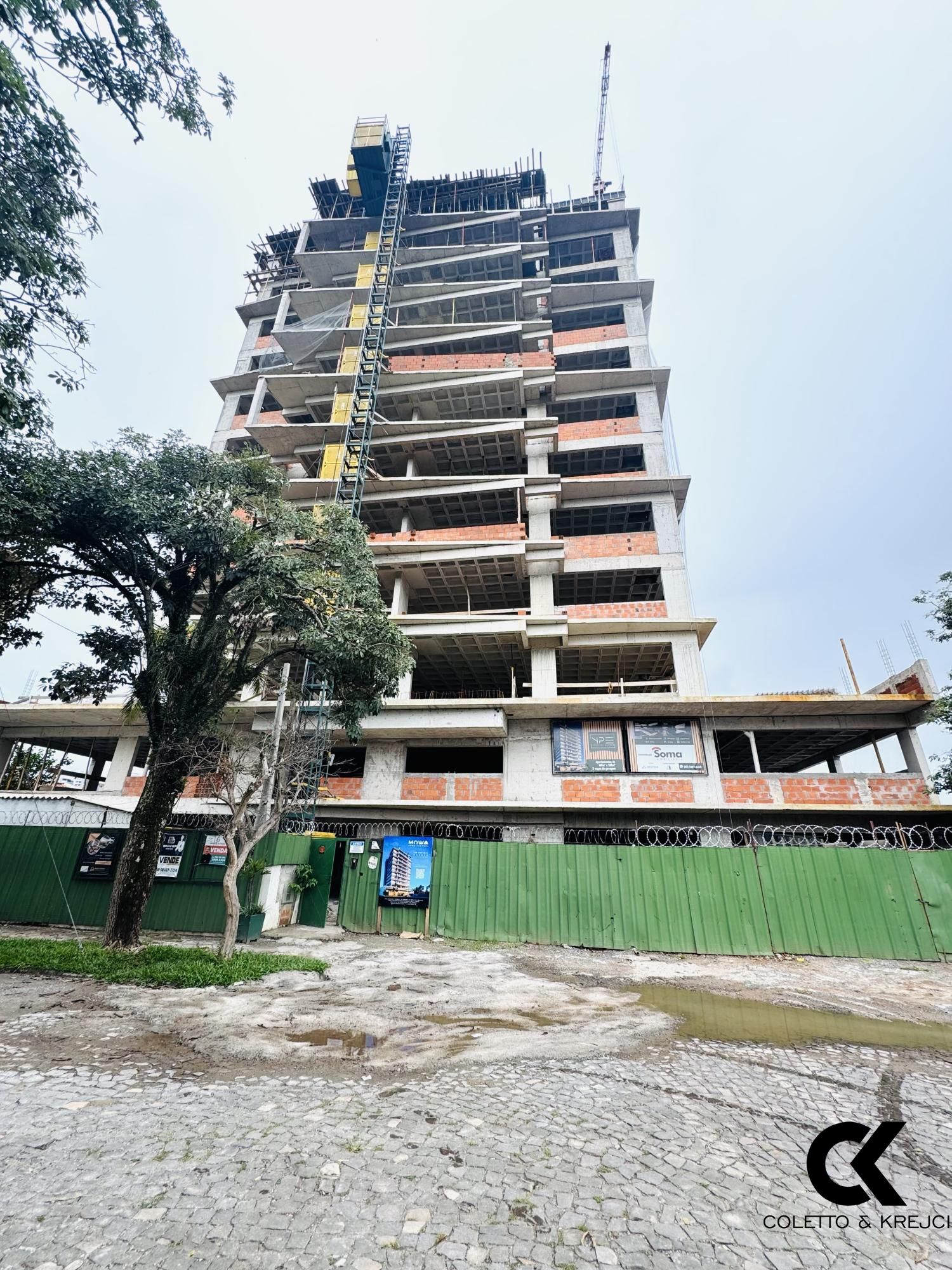 Apartamento, 3 quartos, 160 m² - Foto 1