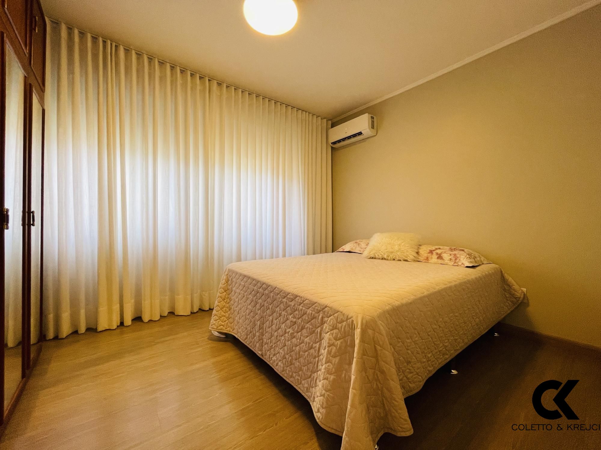 Apartamento à venda com 3 quartos, 224m² - Foto 23