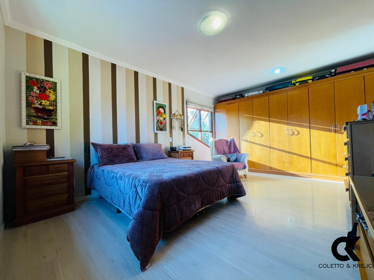 Casa à venda com 4 quartos, 250m² - Foto 12