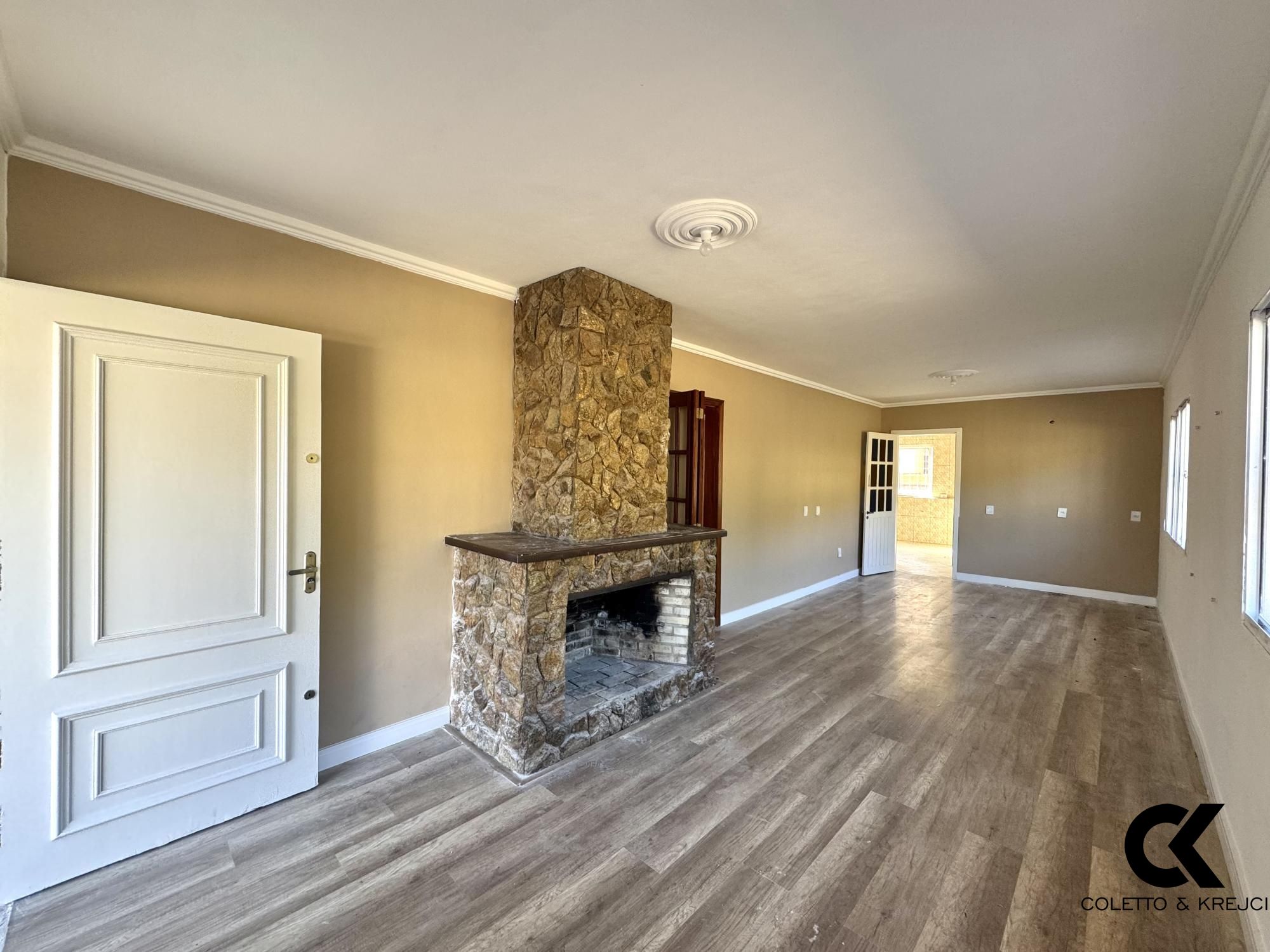 Casa, 3 quartos, 219 m² - Foto 3